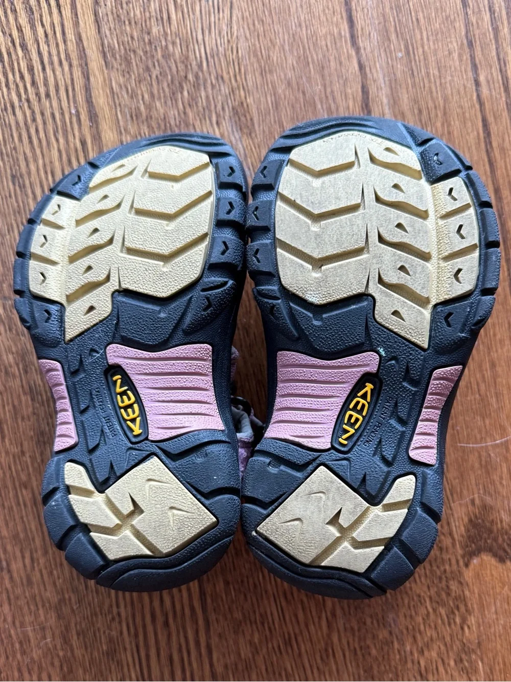 Keen Little Kids' Newport H2 Pink and Gray Closed-Toe Sandals